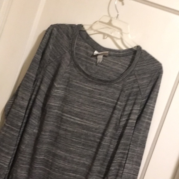 AVA AND VIV 1X oversized gray stripe top - Picture 2 of 4